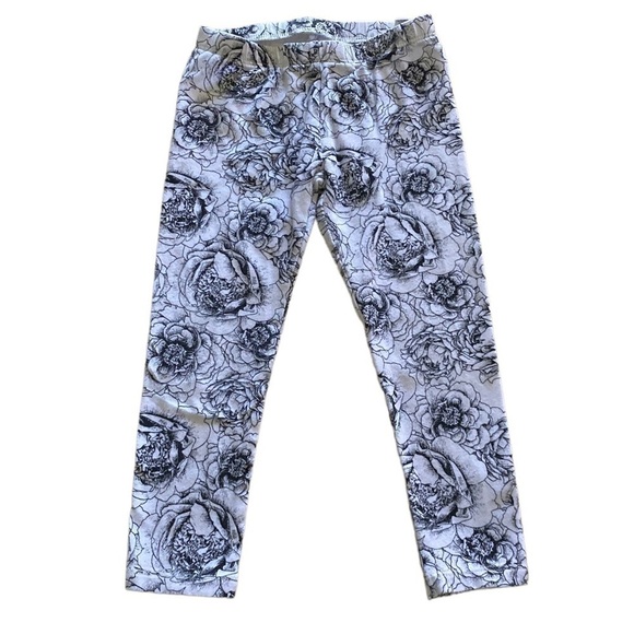 COPY - GIRLS BUNDLE-SIZE 4 - Picture 2 of 8